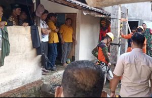 Sandal Jadi Petunjuk: Pria Ditemukan Tewas di Dasar Sumur Tegalombo Ponorogo