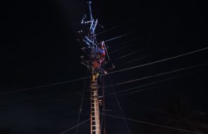 Cuaca Ekstrem Tumbangkan Beberapa Tiang Listrik, PLN UP3 Ponorogo Gerak Cepat Pulihkan Jaringan Listrik