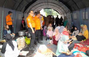 Sat Set, Bupati Sugiri Siapkan Dapur Umum Bantu Logistik Warga Terdampak Banjir