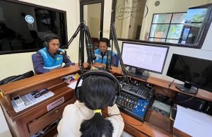 PLN UP3 Ponorogo Berikan Edukasi Keselamatan Ketenagalistrikan dan Sosialisasi Promo Diskon 50% Melalui Radio dan Brosur