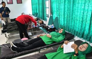 Ratusan Peserta Donor Darah HUT 79 Persit KCK Ponorogo