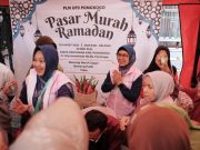 PLN Bersama YBM dan Srikandi PLN Berpartisipasi dalam Bazar Sembako Murah di Ponorogo