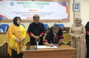 Nota Kesepakatan Ranwal RPJMD 2025-2029 Ditandatangani dalam Rapat Paripurna DPRD Ponorogo