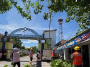 Semangat Kartini, Srikandi PLN UP3 Ponorogo Terlibat Langsung dalam Gropyok Rabas Pohon