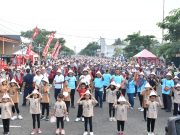 Tari Gumebyaring Gunung Gamping Meriahkan Car Free Day di Ponorogo