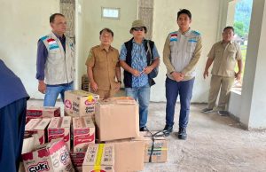 Ringankan Beban Korban Longsor, PLN UP3 Ponorogo dan YBM PLN Salurkan Bantuan di Trenggalek