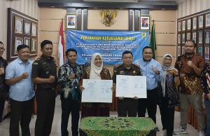 Perkuat Sinergi dan Kolaborasi, PLN UP3 Ponorogo dan Kejaksaan Negeri Kabupaten Trenggalek Tandatangani MoU Penanganan Masalah Hukum di Bidang Perdata dan Tata Usaha Negara