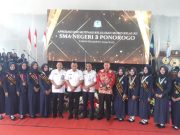 Bupati Sugiri Apresiasi Lulusan SMAN 3 Ponorogo, Dr. Sasmito Beri Motivasi ‘Social Capital’ Sukses Berkarir