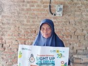 PLN UP3 Ponorogo Terangi Harapan, Sambung Listrik untuk Keluarga Sarmi Lewat Program LUTD (Light Up The Dream)
