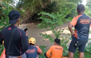 Sempat Teriak Minta Tolong, Kakek di Pengkol Ponorogo Hilang Terseret Arus Sungai