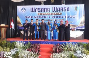 Torehkan 252 Tropi, SMPN 2 Ponorogo Cetak Generasi Berprestasi & Berkarakter Kuat