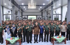 Ibas Tinjau Langsung Makan Bergizi Gratis di Kodim Ponorogo