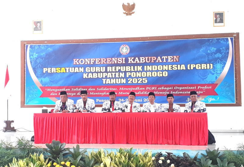 Konferensi Kabupaten PGRI Ponorogo Tahun 2025 berlangsung di Graha Dwija 24-25 Juni 2025.