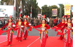 Kehormatan, SMK PGRI 1 Ponorogo Sajikan Atraksi Budaya di Paseban Meriahkan Kirab Pusaka Grebeg Suro