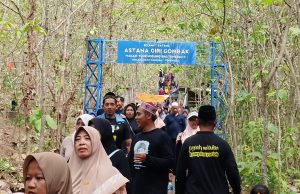 Menapaki Kesabaran di Gunung Nglarangan, Ziarah Makam Eyang Brotonegoro Bupati Pertama Ponorogo