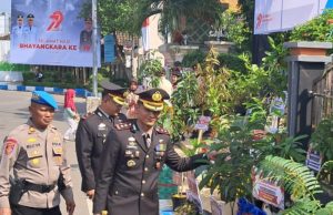 Dukung Ketahanan Pangan Ratusan Bibit Tanaman Produktif Jadi Ucapan Selamat HUT Bhayangkara ke -79 di Ponorogo
