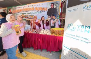 PLN Hadir untuk Rakyat: YBM dan Srikandi PLN UP3 Ponorogo Meriahkan Gerakan Pangan Murah di Hari Krida Pertanian ke-53