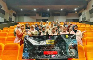 Srikandi PLN Nobar Film “SORE”: Perempuan dan Senja, Kisah Ketabahan yang Menginspirasi dalam Kebersamaan