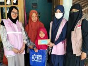 Wujud Cinta PLN untuk Rakyat, YBM dan Srikandi PLN Bersama S3 Sinergi Senyum Sahabat Berikan Santunan kepada Puluhan Anak Yatim Dhuafa Dalam Program STMJ
