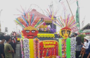 Spirit Budaya Nusantara: SMPN 2 Kauman Tampil Memukau Usung Pesona Betawi di Grebeg Tutup Suro Bantarangin