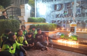 Driver Ojek Online Ponorogo Gelar Doa Bersama dan Salat Gaib Affan Kurniawan