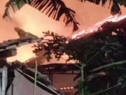 Dua Rumah Warga Sedarat, Balong, Ponorogo, Ludes Terbakar, Kerugian Capai Rp 400 Juta