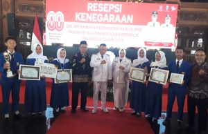 Jagonya IPTEK Tingkat Nasional, 6 Pelajar SMPN 1 Jetis Terima Penghargaan di Resepsi Kenegaraan