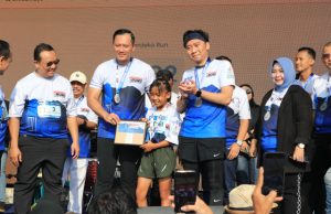 Alifia Ratu Askha Raih 5 Gram Emas Antam Berkat Juara 1 Merdeka RUN Monumen Reog Ponorogo