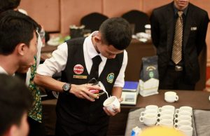 Aston Madiun Ciptakan Ruang Belajar Kreatif “The Art Of Coffee”