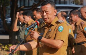 Bupati Ponorogo Sugiri Imbau Nyanyikan Indonesia Raya Tiga Stanza: Makna Mendalam di Balik Setiap Baitnya