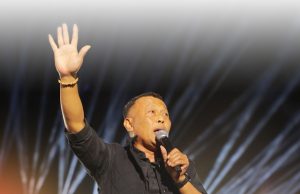 Ibu Pertiwi & Pesan Damai Bupati Ponorogo di Konser Dewa 19