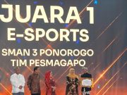 SMAN 3 Ponorogo Juara 1 E-Sport SMA Award 2025: Raih Piala dari Gubernur Jatim