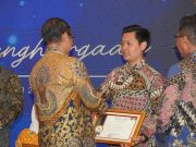 IMIGRASI PONOROGO RAIH PENGHARGAAN “PETUGAS IMIGRASI DENGAN PENGABDIAN KHUSUS” BERKAT KOMITMEN PADA LAYANAN INKLUSIF KELOMPOK RENTAN