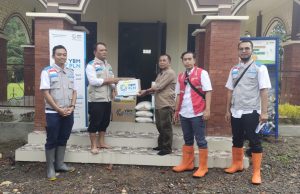 YBM PLN Salurkan Bantuan untuk Penyintas Tanah Longsor di Trenggalek, Sembako dan Bantuan Tunai Diserahkan Langsung oleh YBM PLN ke Posko Bencana
