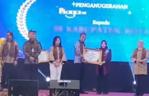 Bentuk Posbakum di 307 Desa/Keluarahan, Plt. Bupati Ponorogo Raih Penghargaan Menkumham