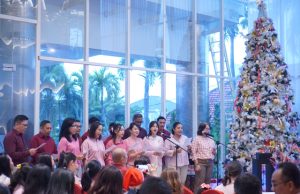 Aston & Fave Hotel Madiun Gelar Christmas Tree Lighting Ceremony