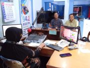 PLN ULP Ponorogo Sosialisasikan Keselamatan Ketenagalistrikan dan Promo Awal Tahun Lewat Talkshow Radio di Ponorogo