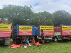 Ratusan Sopir Dump Truck Ponorogo Aksi Damai: Nek Tambang Kok Tutup, Bojone Arep Diwei Mangan Opo