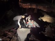 Jembatan di Nambak Ponorogo Putus Tergerus Air, Dua Pengendara Motor Terperosok Dasar Sungai