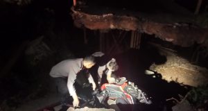 Jembatan di Nambak Ponorogo Putus Tergerus Air, Dua Pengendara Motor Terperosok Dasar Sungai