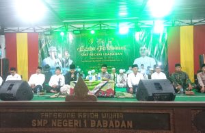 Eszaba Bersholawat Bersama Gus Ulil & Ustadz Laits: Puncak HUT Ke-42 SMPN 1 Babadan Cetak Generasi Berwawasan Global & Religius