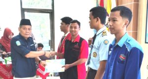 SMKN 1 Mlarak Juara 1 LKS Graphic Design Technology, Khamim Nur Maju Ke Tingkat Provinsi Jatim