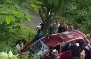 Xenia Terjun Jurang 15 Meter di Bukit Kuwik Ponorogo: Dua Penumpang Selamat
