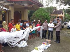 Sadar Bahaya, Warga Gelanglor Serahkan Bahan Peledak & Balon ke Polsek Sukorejo Ponorogo