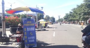 Update Jasa Tukar Uang di Ponorogo: ULE Rp 11 Ribu, Uang Baru Tembus Rp 15 Ribu