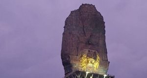 Libur Lebaran di Monumen Reog: Menikmati Senja, Kuliner & Pasar Malam