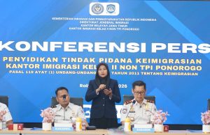 Modus Pernikahan Tersangkut Pidana Keimigrasian, Imigrasi Ponorogo Limpahkan Tersangka WN Malaysia ke Kejari Pacitan