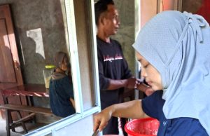 Sarapan Sego Pecel “De Banggel” Pulosari Ponorogo: Pedas Mantap, Kare Ayam Kampungnya Juara!