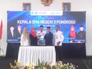 Pisah Sambut Kepala SMAN 3 Ponorogo, Suratno, S.Pd, M.Pd Siap Lanjutkan Kolaborasi & Inovasi Mencetak Generasi Unggul di Kancah Global