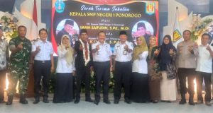 Imam Saifudin, S.Pd, M.Or Wariskan Segudang Prestasi di SMPN 1 Ponorogo: Kadindik Minta Kuat S.Pd Lanjutkan Prestasi & Lahirkan Karya Hebat